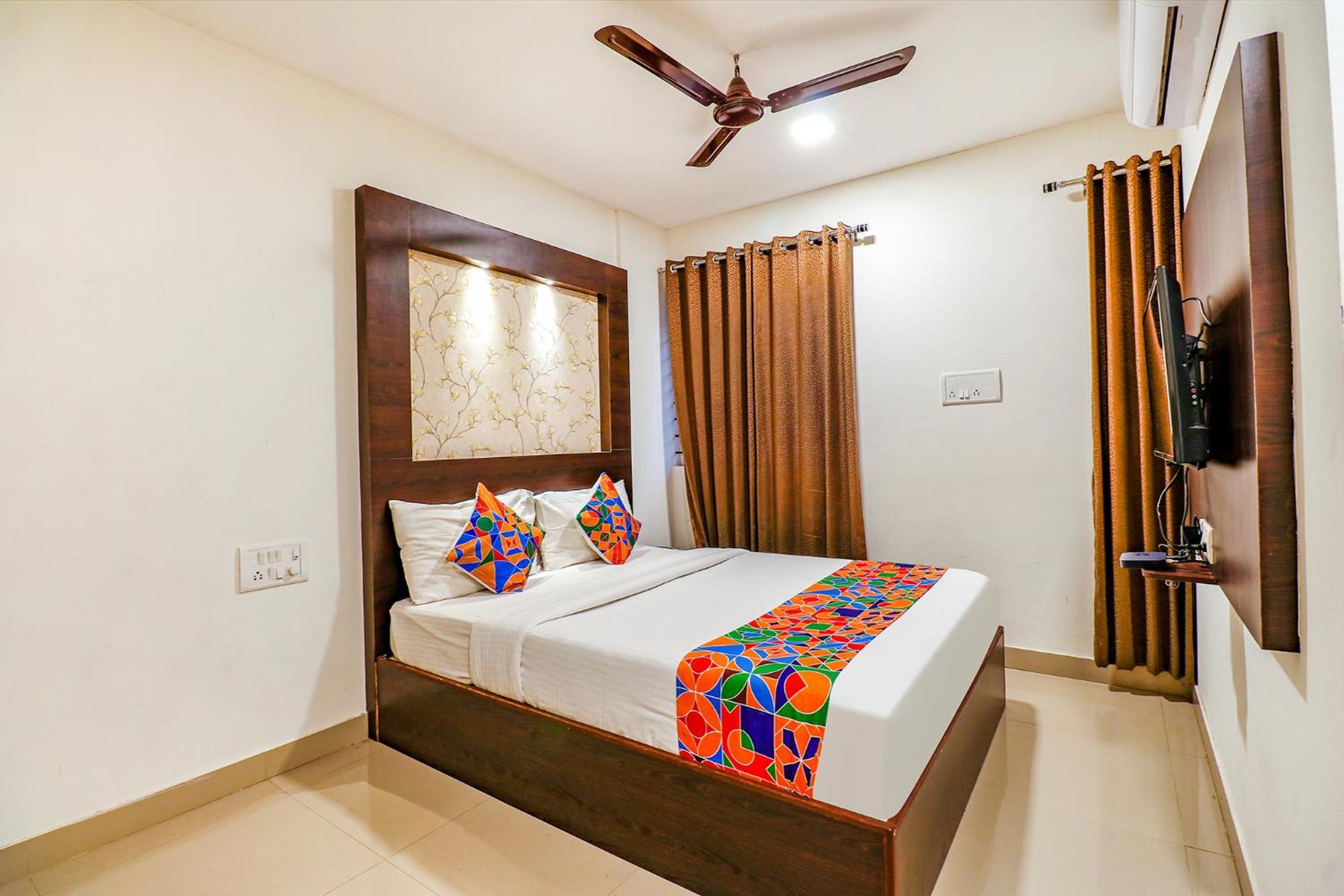 Fabexpress Sri Sai Suites Bangalore Exterior photo