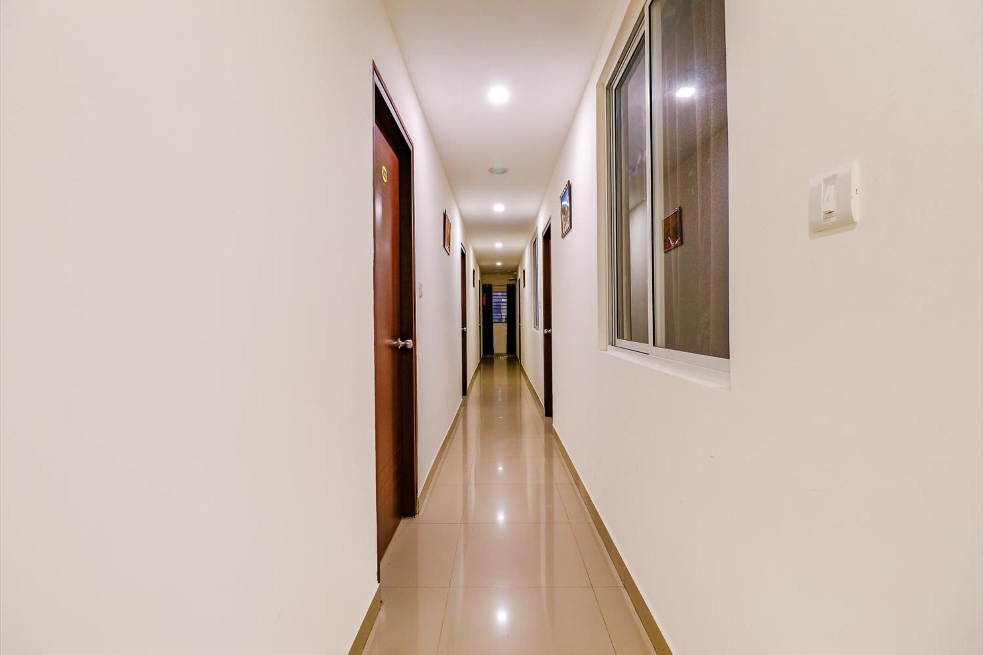 Fabexpress Sri Sai Suites Bangalore Exterior photo